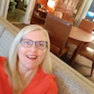 Meet your Posher, Sandra